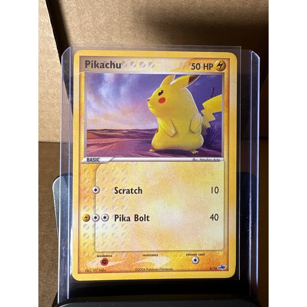 Pokemon Pikachu 6/10 EX Trainer Kit Latias Half Deck 2004 TCG Card 50 HP